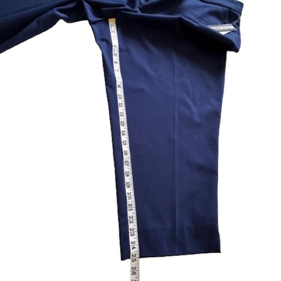 Investments Woman Blue The 5th Ave Fit Elite Stretch Capri Pants Size 24W NEW - Picture 10 of 14